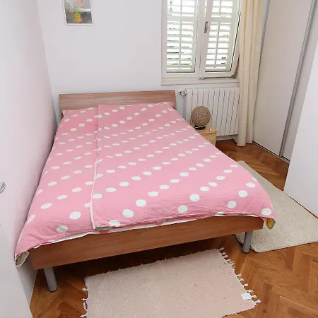 Traumhaftes In Nur 300 Meter Zum Mit Taxibootverbindung Apartment *