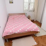 Traumhaftes In Nur 300 Meter Zum Mit Taxibootverbindung Apartment *